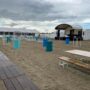 verhuur-meubilair-statafels-olievaten-ton-ton-light-blue-sfeerfoto.jpg