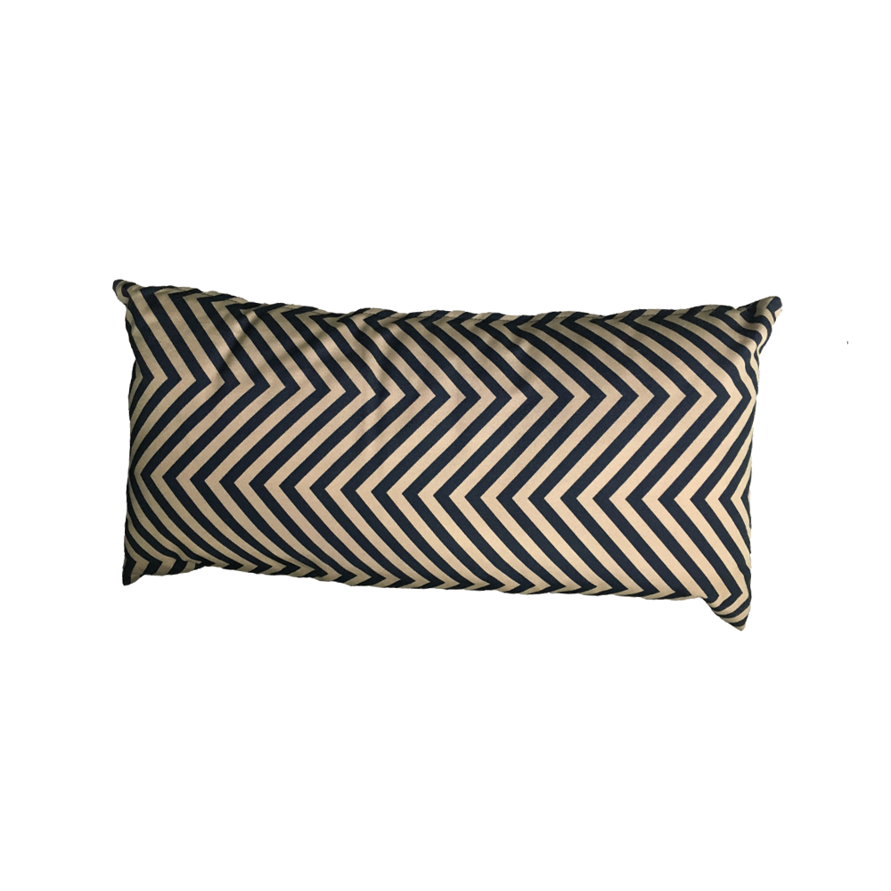 verhuur-decoratie-kussens-zigzag.jpeg