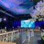 verhuur-meubilair-barkrukken-kubo-bar-white-bamboo-sfeerfoto.jpg