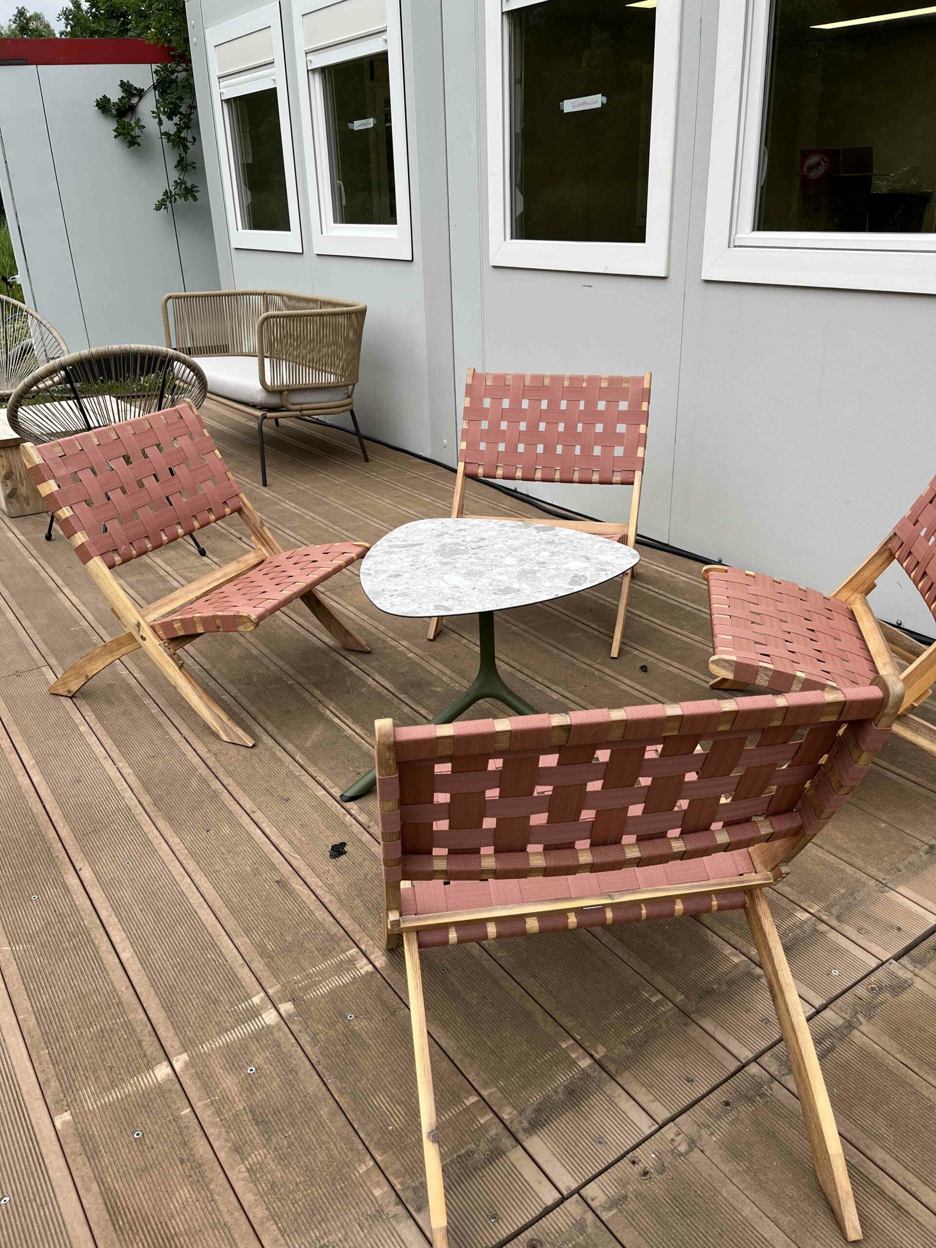 verhuur-lounge-meubilair-alvaro-terracotta-sfeerfoto4.jpg